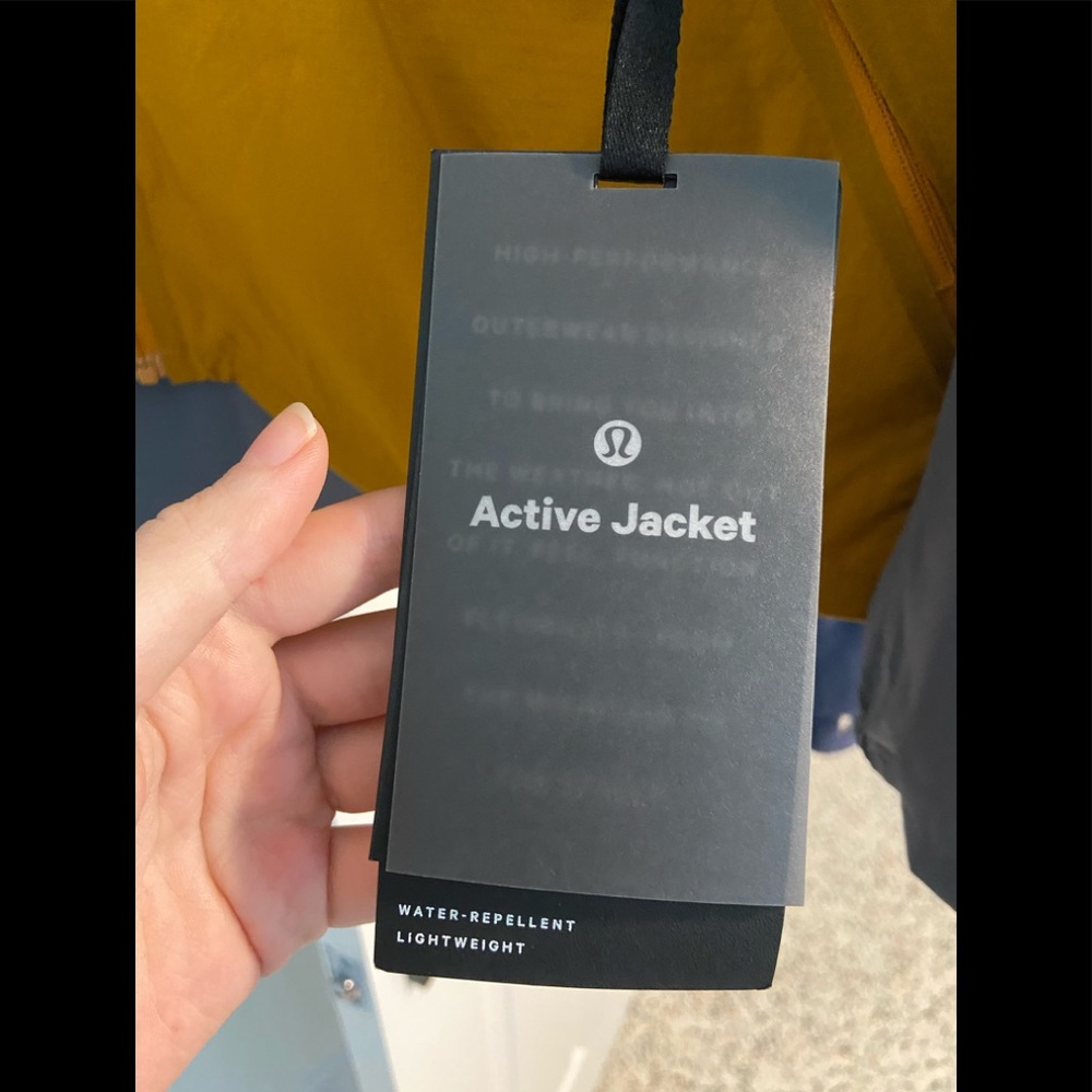 SOLD lululemon | men’s S active jacket | NEW w tags